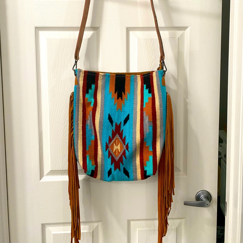 American Darling bag with leather strap